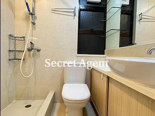 Sai Ying Pun - Golden Phoenix Court 08