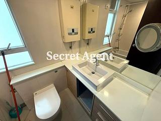 Sai Ying Pun - Golden Phoenix Court 06