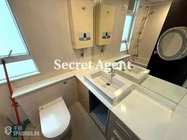 Sai Ying Pun - Golden Phoenix Court 06