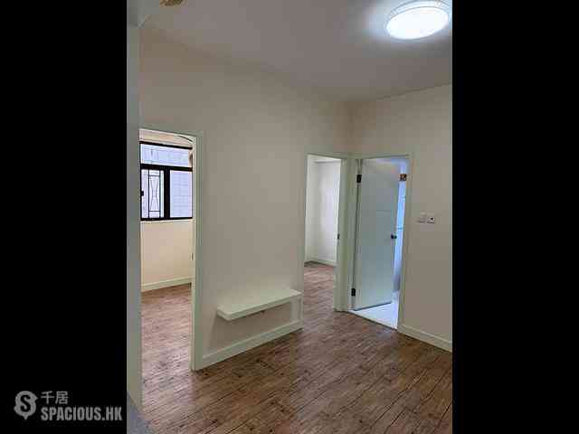 Wan Chai - 112, Johnston Road 04