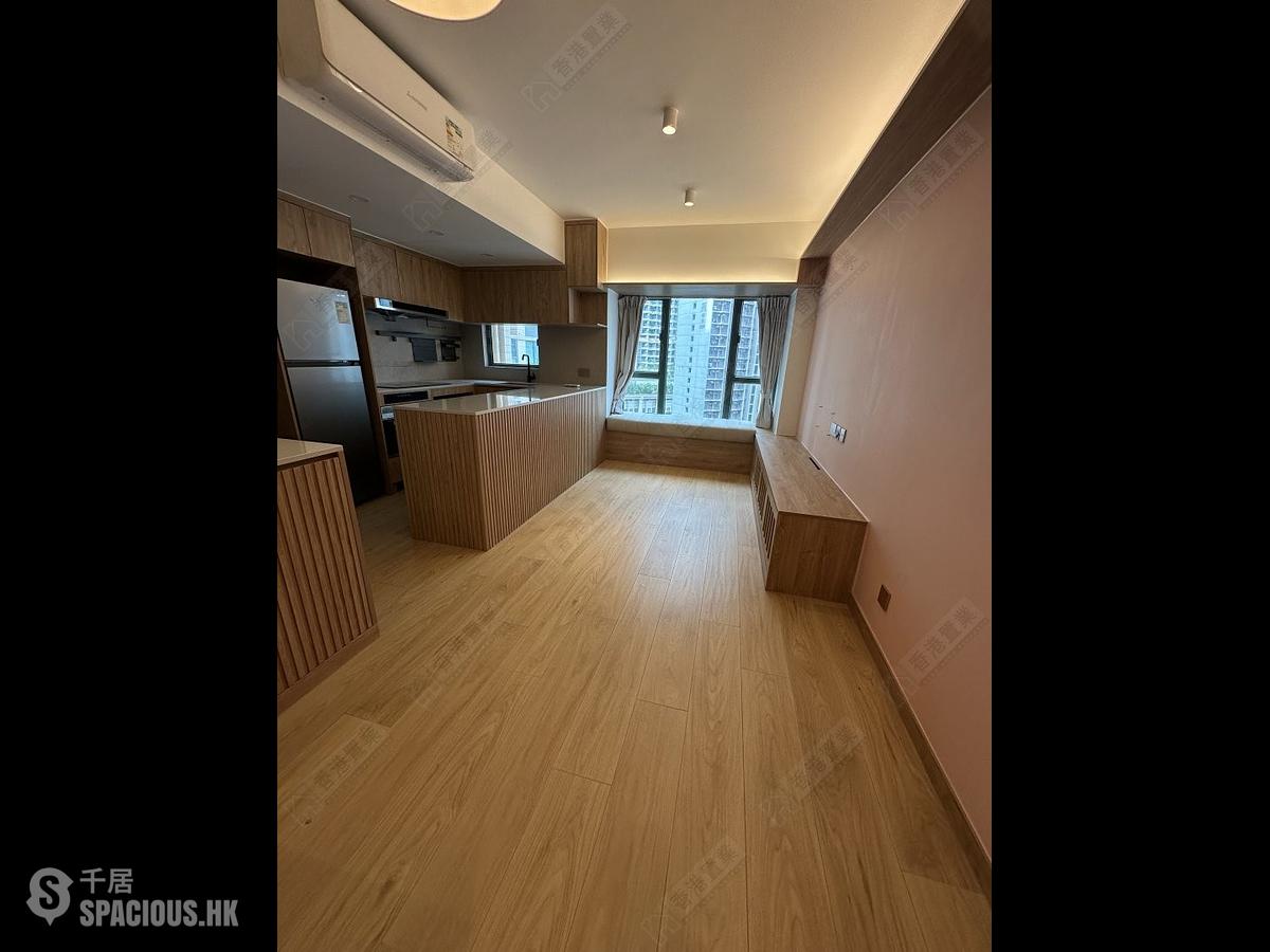 Tai Kok Tsui - Park Avenue 01