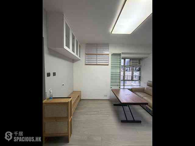 Chai Wan Kok - Kam Fung Garden Block 2 06