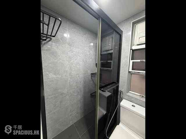Chai Wan Kok - Kam Fung Garden Block 2 09
