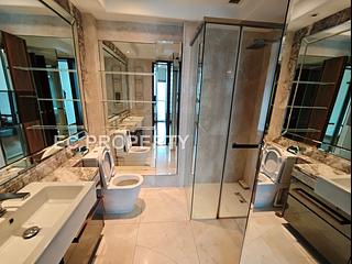 Wan Chai - The Avenue Phase 2 Block 1 07