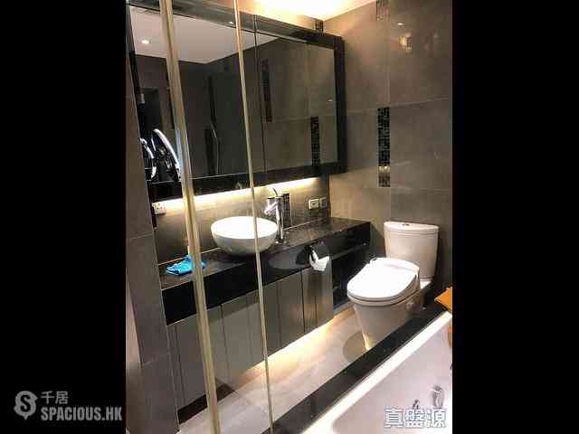 Mid Levels Central - Hillsborough Court 04