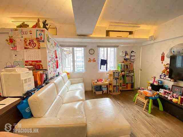 Sai Ying Pun - Ka Fu Building 03