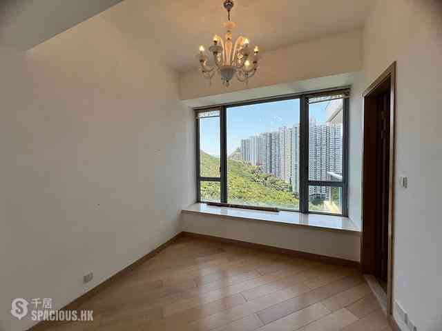 Ap Lei Chau - Larvotto Block 2 04