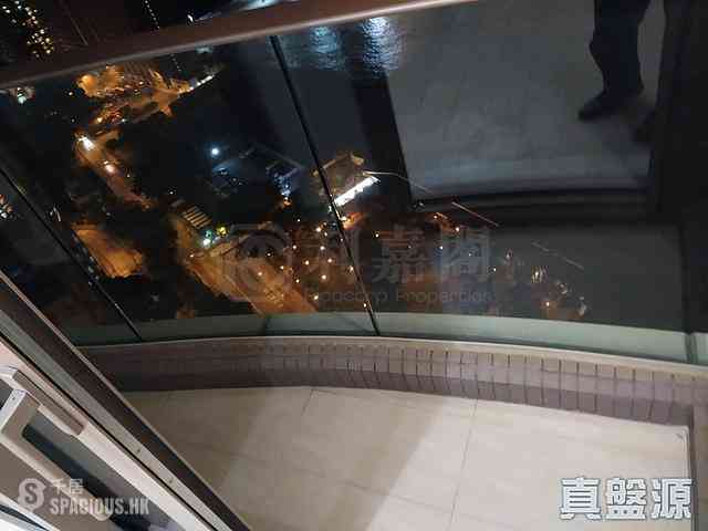 Kennedy Town - Cadogan 01