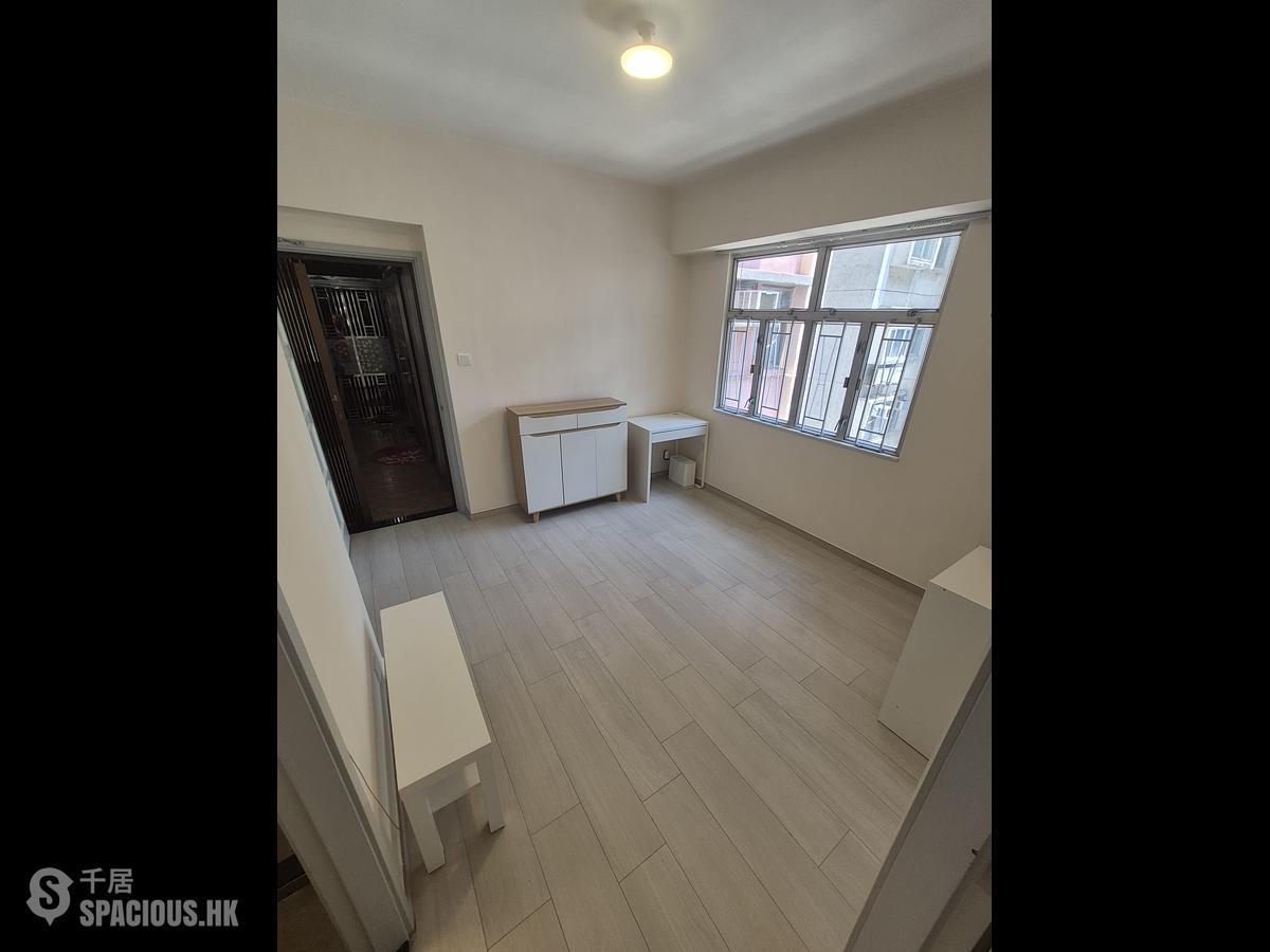 Wan Chai - Wah Fat Mansion 01