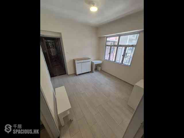 Wan Chai - Wah Fat Mansion 01