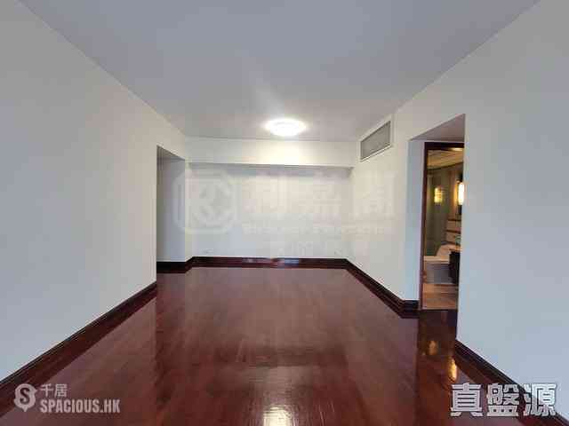 West Kowloon - The Harbourside Block 3 03