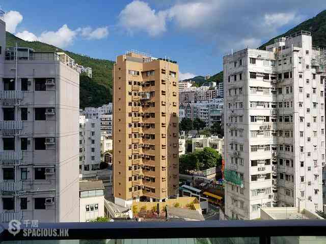 Happy Valley - The Urban Edition 01