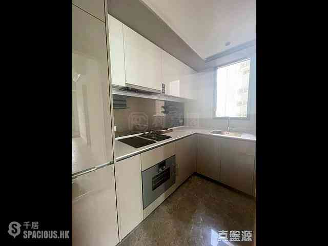 Wong Chuk Hang - The Southside Phase 2 La Marina Tower 2B 03