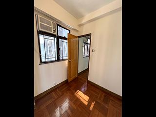 Wan Chai - Yen Men Building 07