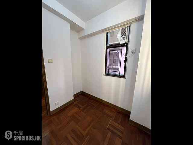 Wan Chai - Yen Men Building 10