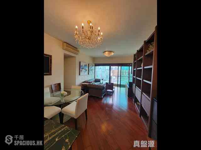 West Kowloon - The Arch Moon Tower (Block 2A) 03