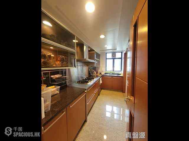 West Kowloon - The Arch Moon Tower (Block 2A) 07