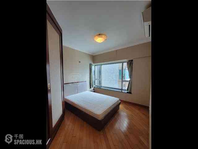 West Kowloon - Sorrento Phase 2 Block 2 07