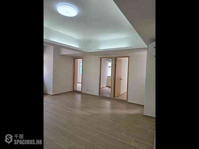 Wan Chai - Senior Building 03