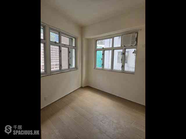 Wan Chai - Senior Building 04