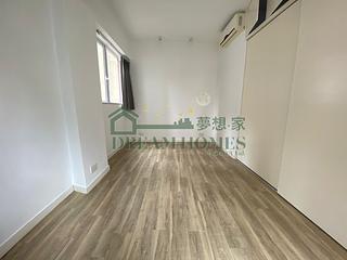 Sai Ying Pun - Sun Luen Building 03