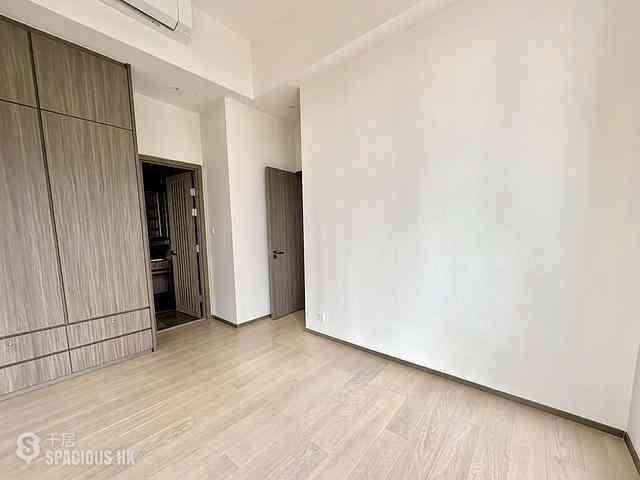 Shek Tong Tsui - The Hilltop 10