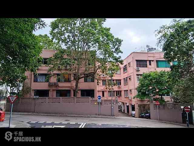 Pok Fu Lam - 18-24, Bisney Road 01