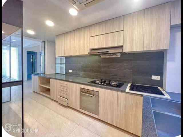 Pok Fu Lam - 18-24, Bisney Road 03