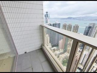 Sai Ying Pun - Island Crest Block 1 02