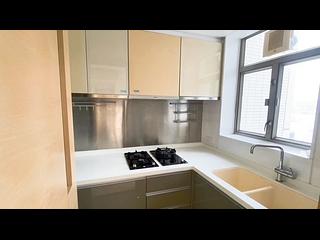 Sai Ying Pun - Island Crest Block 1 05