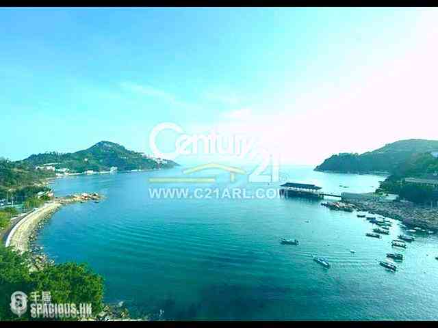 Stanley - Stanley Beach Villa 02