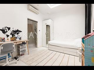 Clear Water Bay - Pik Uk 14