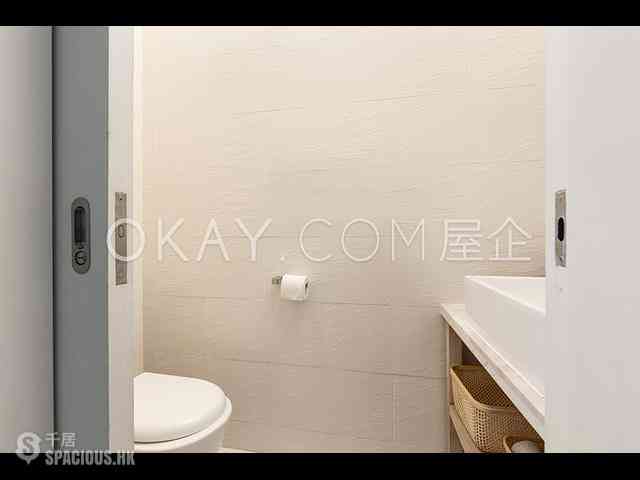 Clear Water Bay - Pik Uk 18