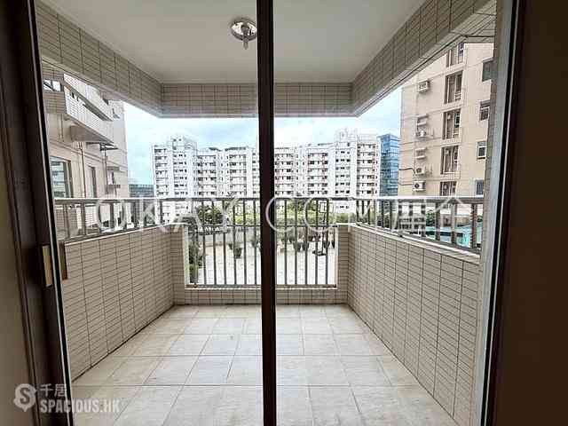 Pok Fu Lam - Baguio Villa 02