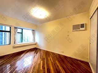 Mid Levels Central - Robinson Place 03