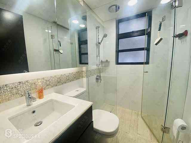 Sai Ying Pun - The Babington 08