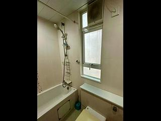 Sai Ying Pun - Golden Phoenix Court 09