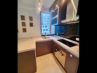 Sai Ying Pun - Golden Phoenix Court 03