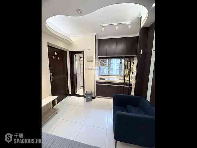 Sai Ying Pun - Fung Shing Building 04