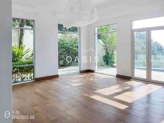 Repulse Bay - 110, Repulse Bay Road 01