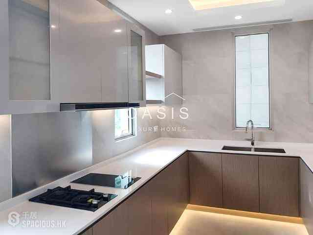 Repulse Bay - 110, Repulse Bay Road 08