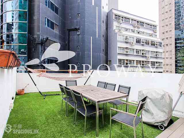 Central - 59-61, Wellington Street 03