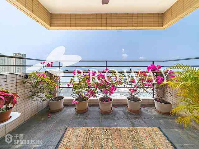 Pok Fu Lam - Baguio Villa Block 31 03