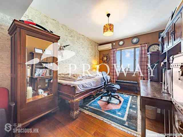 Pok Fu Lam - Baguio Villa Block 31 11