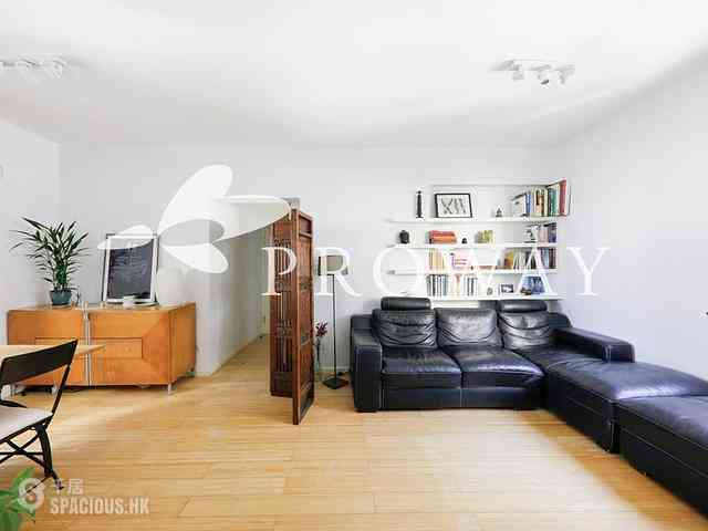 Stubbs Road - Miramar Villa 01