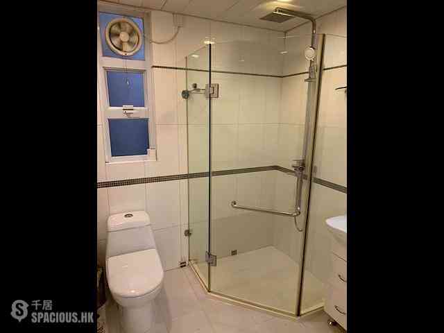 Sheung Wan - 185, Wing Lok Street 03