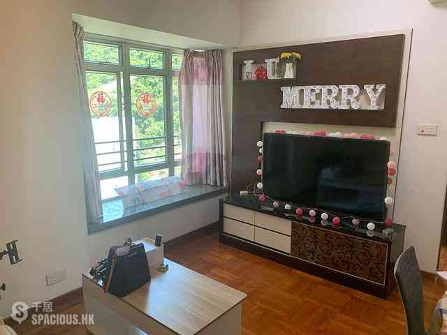 Quarry Bay - Royal Terrace 01