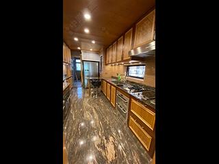 Mid Levels Central - Regal Crest 03