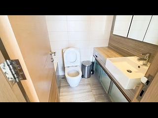 Sai Ying Pun - Island Crest Block 1 09