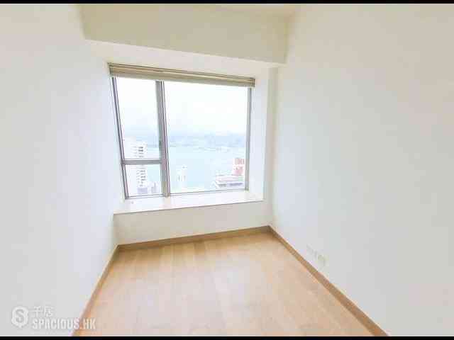 Sai Ying Pun - Island Crest Block 1 06
